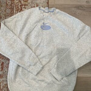 Nike Crewneck Sweatshirt - Size M